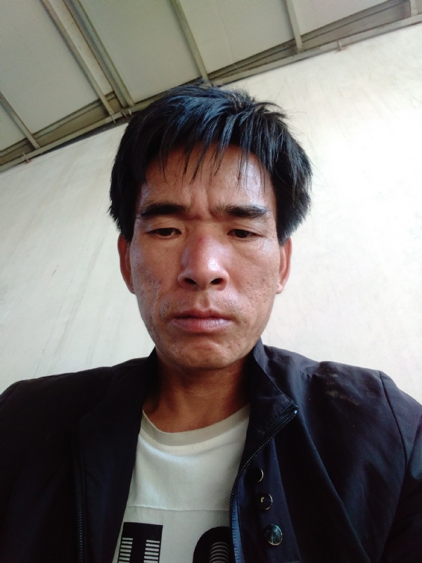 项斌的第一张照片--淄博相亲服务中心