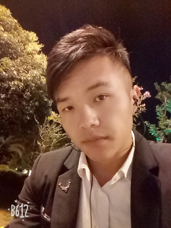 只求一陪伴的第一张照片--淄博相亲服务中心