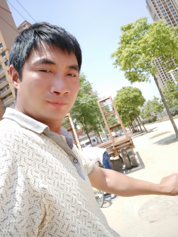 勇哥的第一张照片--淄博相亲服务中心