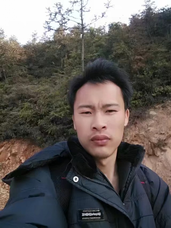 高富帅的第一张照片--淄博相亲服务中心