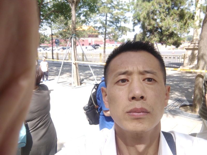 刘红兵的第一张照片--淄博相亲服务中心