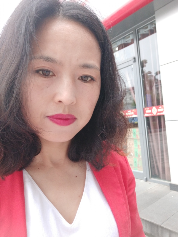 枫叶飘零的第一张照片--淄博相亲服务中心