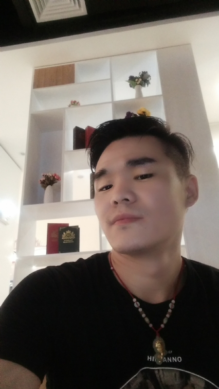 涵博随缘的第一张照片--淄博相亲服务中心