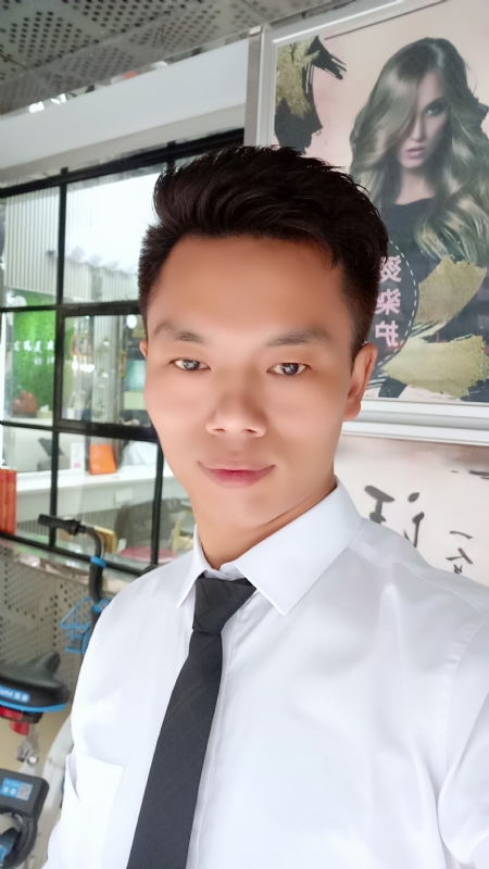 阳光男士的第一张照片--淄博相亲服务中心