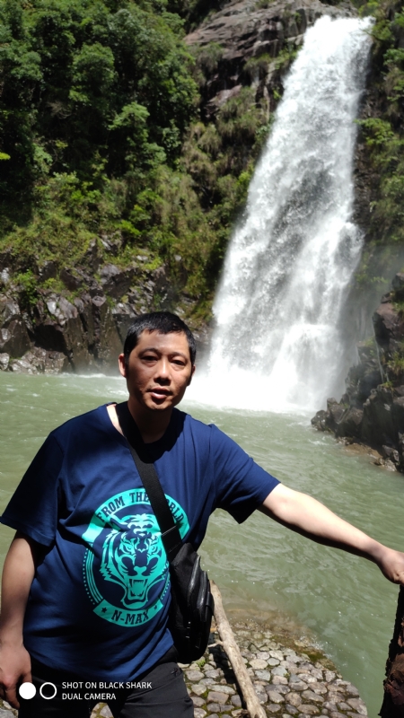 石头的第一张照片--淄博相亲服务中心