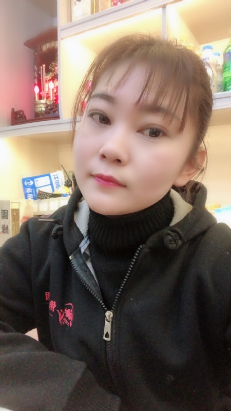 泡沫的第一张照片--淄博相亲服务中心