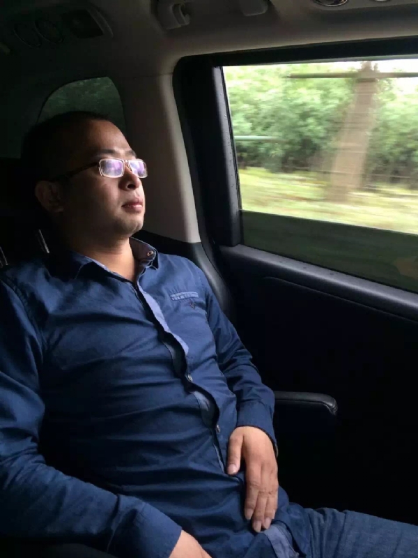 世界那么大的第三张照片--淄博相亲服务中心