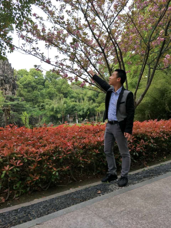 坦诚的第一张照片--淄博相亲服务中心