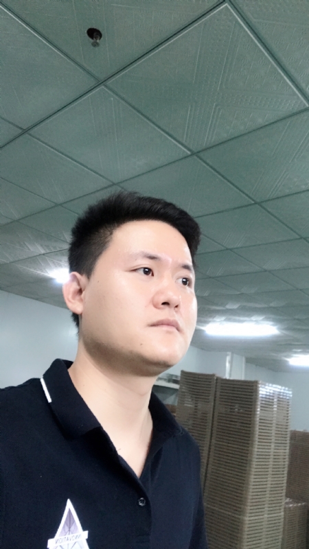 伟的第一张照片--淄博相亲服务中心