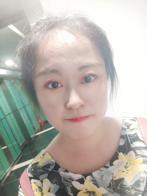 小花伞的第一张照片--淄博相亲服务中心