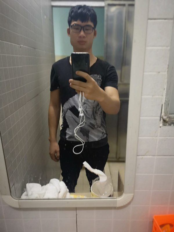 右手的执着的第一张照片--淄博相亲服务中心