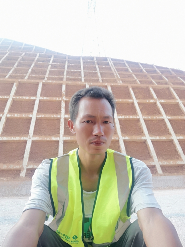 哥们的第一张照片--淄博相亲服务中心