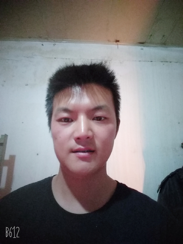 风轻云淡的第一张照片--淄博相亲服务中心