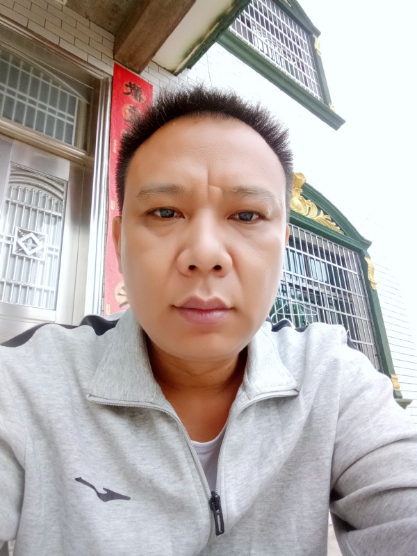 随缘的第一张照片--淄博相亲服务中心