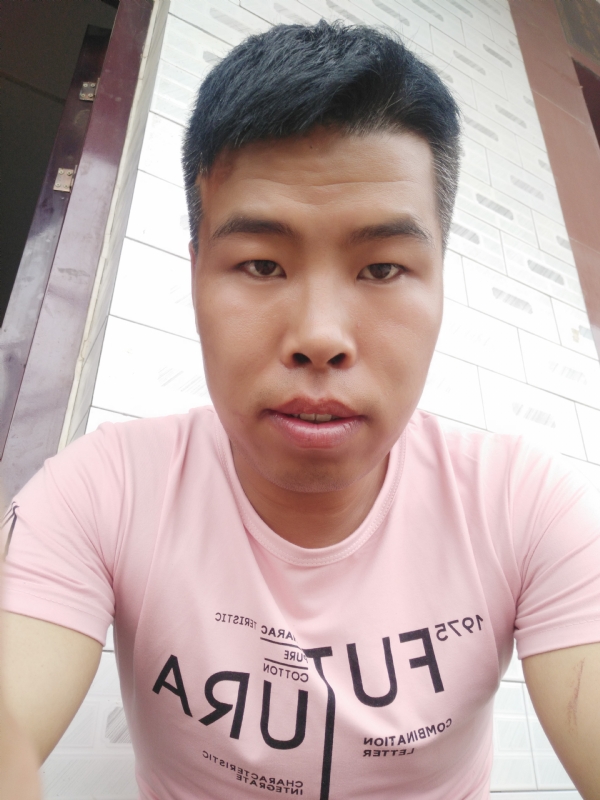 守护爱情的第一张照片--淄博相亲服务中心