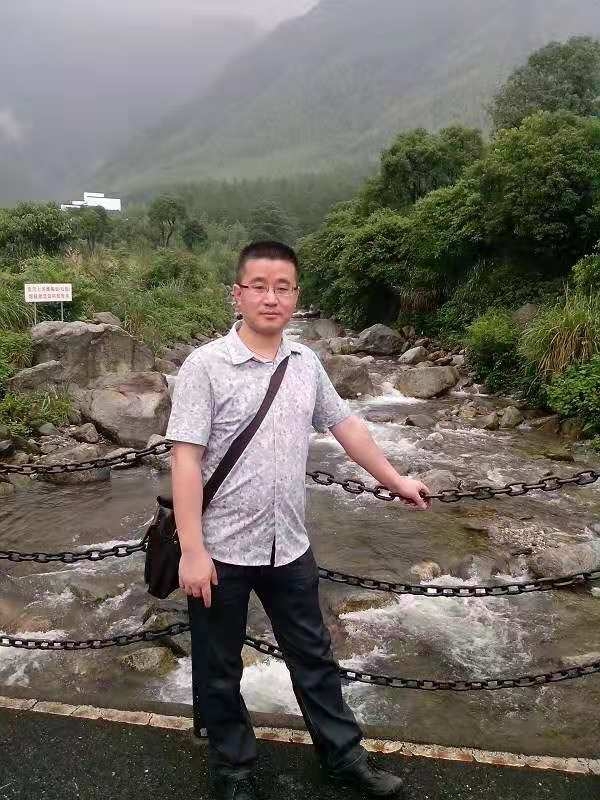 淡定牛魔王的第三张照片--淄博相亲服务中心