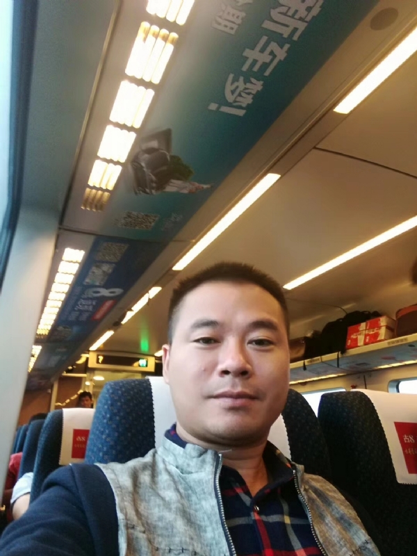 等爱的人的第一张照片--淄博相亲服务中心