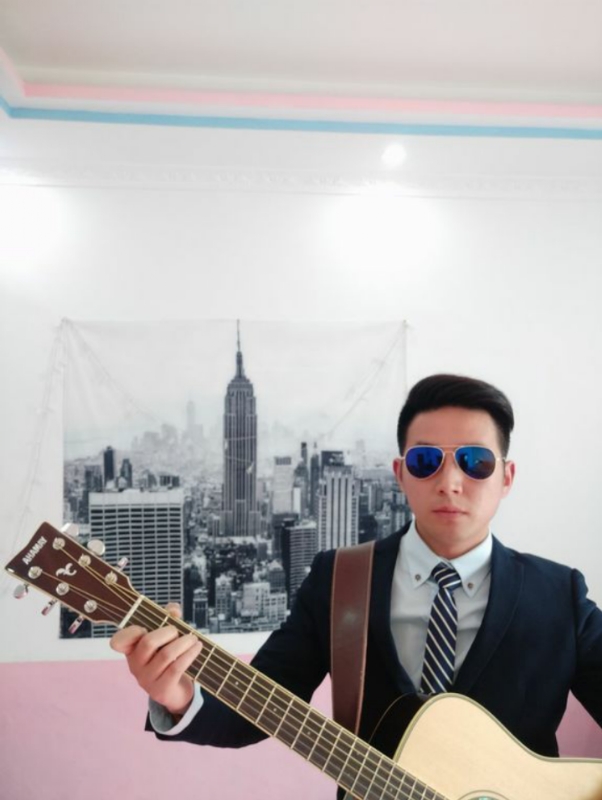 知心男友的第一张照片--淄博相亲服务中心