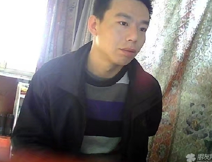 向钱奔跑的第一张照片--淄博相亲服务中心