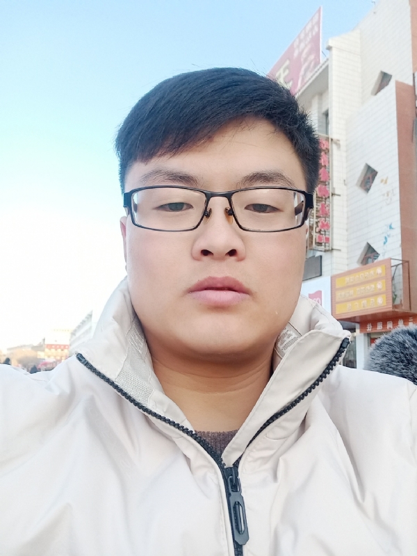 执子之手与子偕老的第一张照片--淄博相亲服务中心