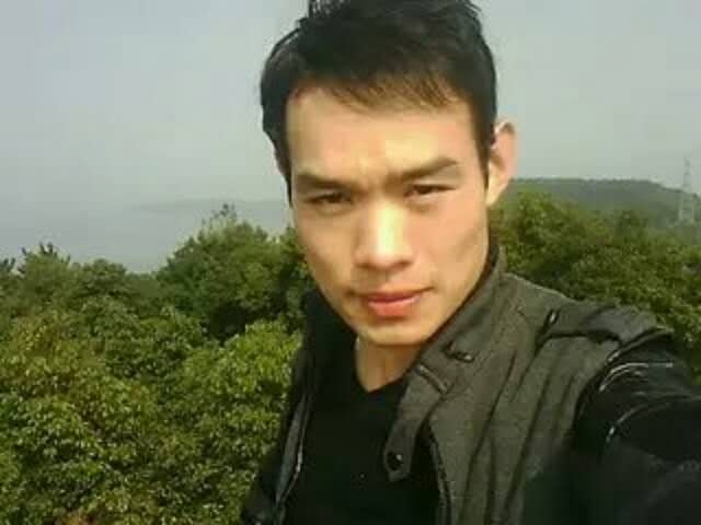 明镜的第一张照片--淄博相亲服务中心