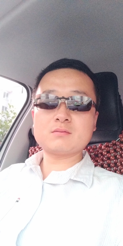 痛苦的单身狗的第一张照片--淄博相亲服务中心