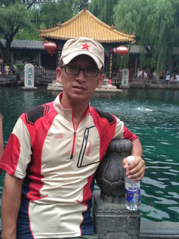 晓峰的第二张照片--淄博相亲服务中心