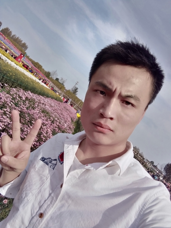 心碎无痕的第二张照片--淄博相亲服务中心