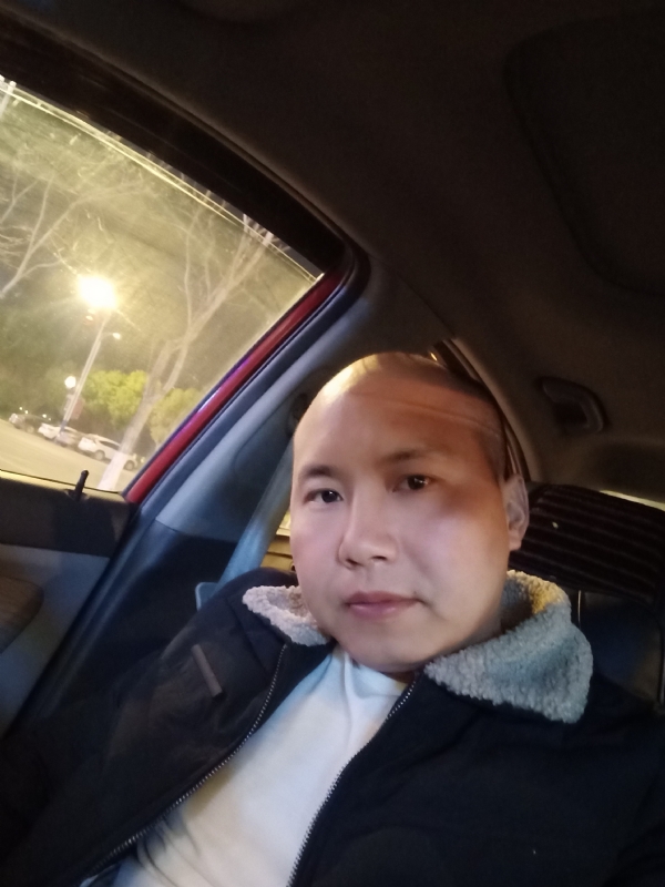 平平淡淡的第二张照片--淄博相亲服务中心