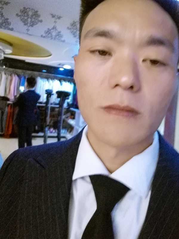 醉酒的蝴蝶的第二张照片--淄博相亲服务中心