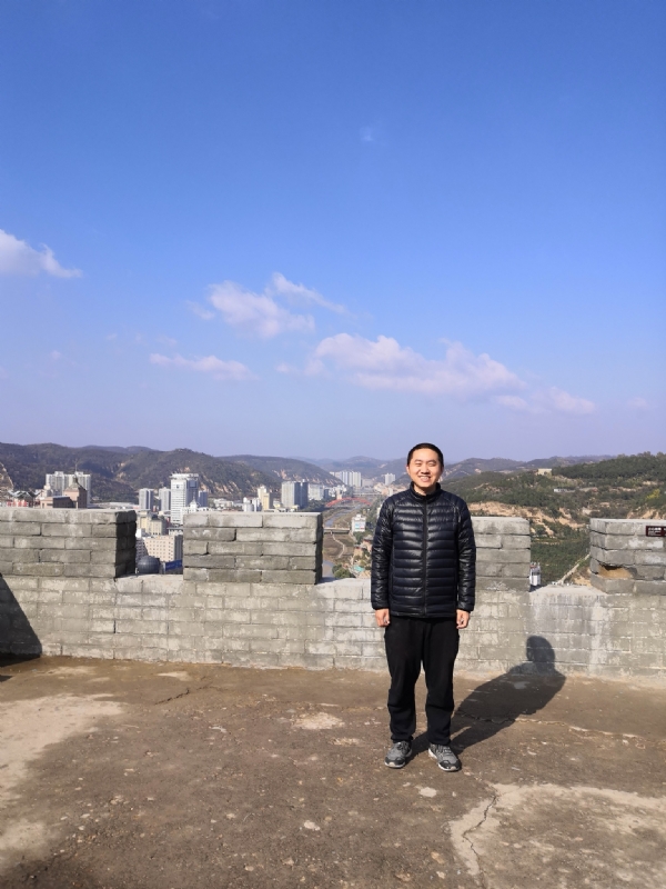 人间不值得的第一张照片--淄博相亲服务中心