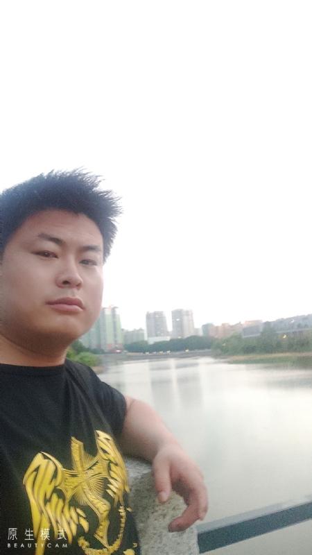 小海的第二张照片--淄博相亲服务中心