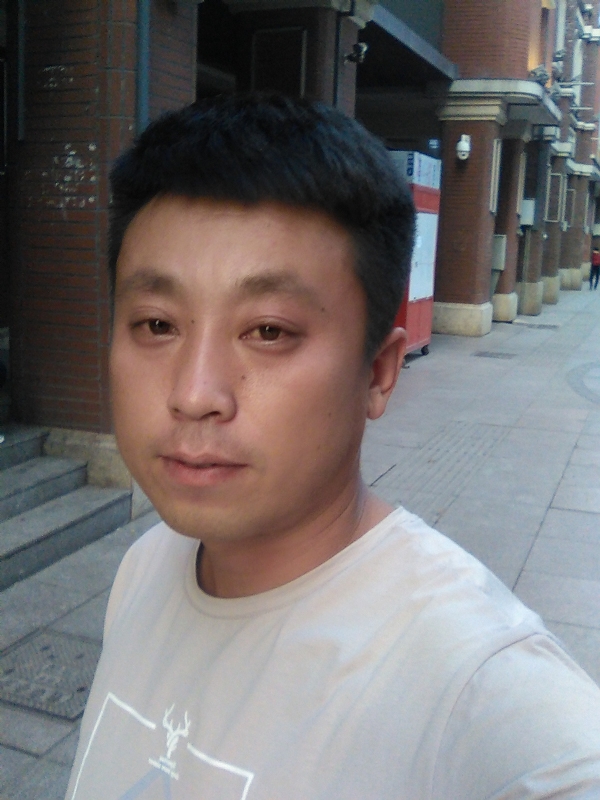 冰冷的心的第一张照片--淄博相亲服务中心