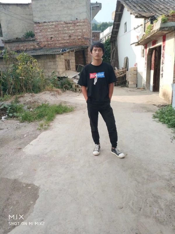 活活该的第一张照片--淄博相亲服务中心