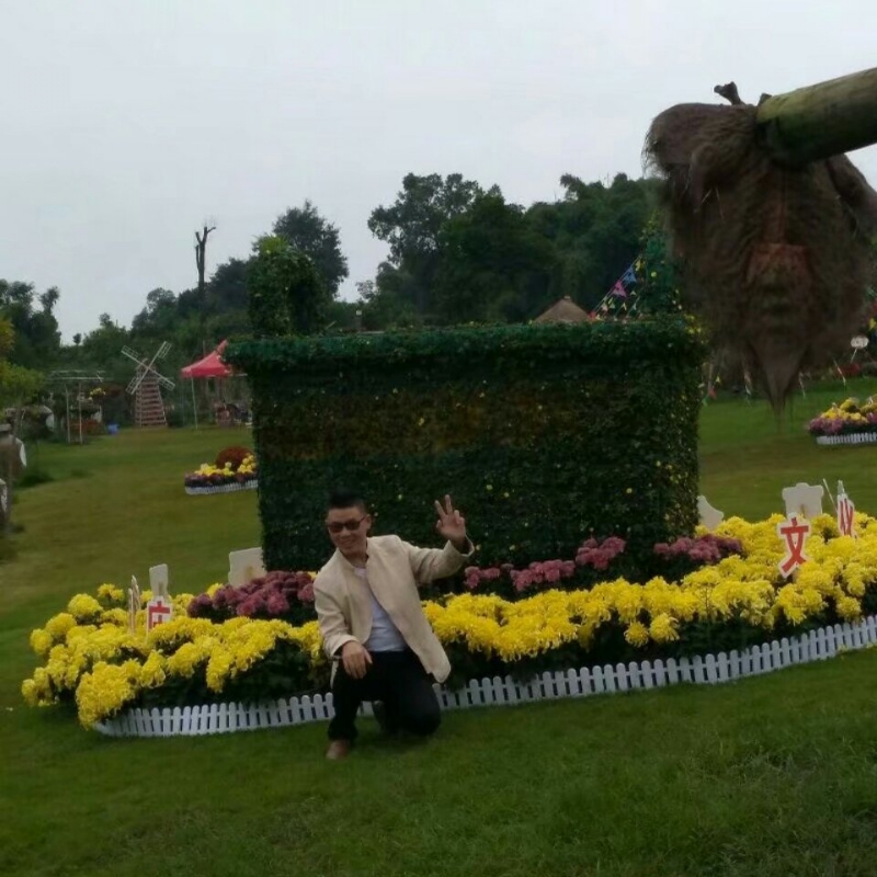 春风里^O^任徜徉的第一张照片--淄博相亲服务中心