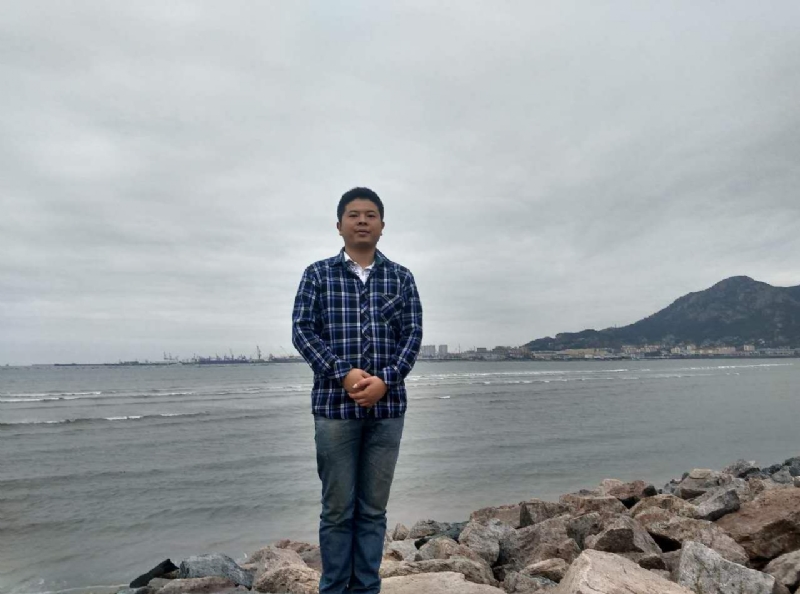 在奋斗的第二张照片--淄博相亲服务中心