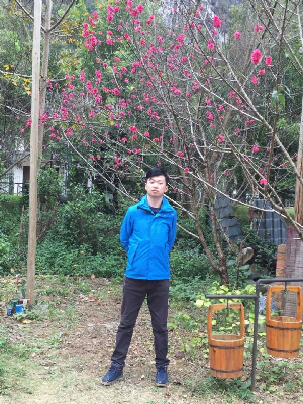 金生水起的第一张照片--淄博相亲服务中心