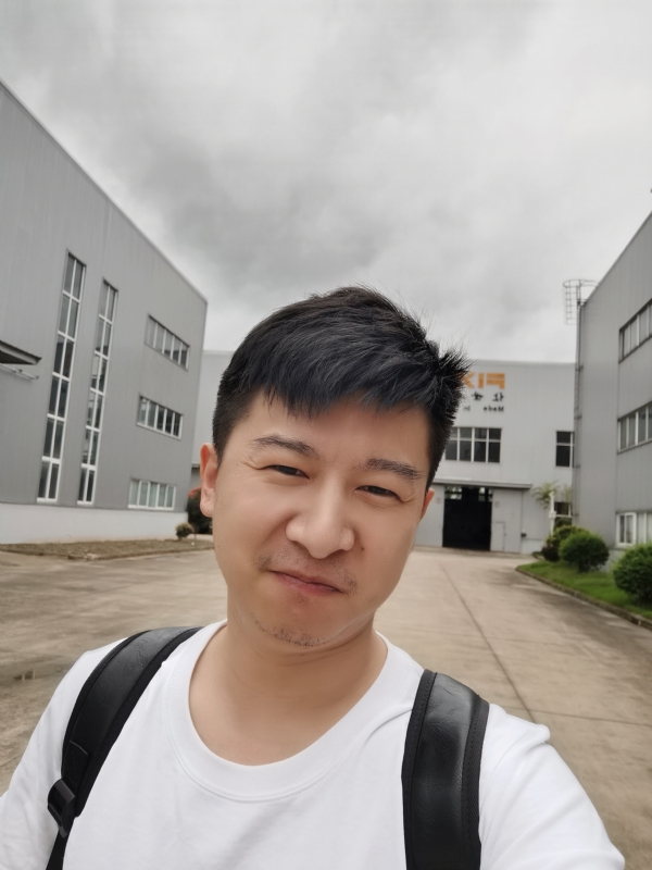 二叔的第二张照片--淄博相亲服务中心