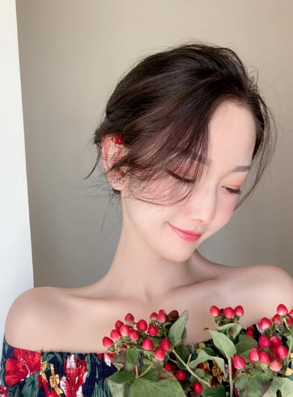 小诗vanessa的第二张照片--淄博相亲服务中心