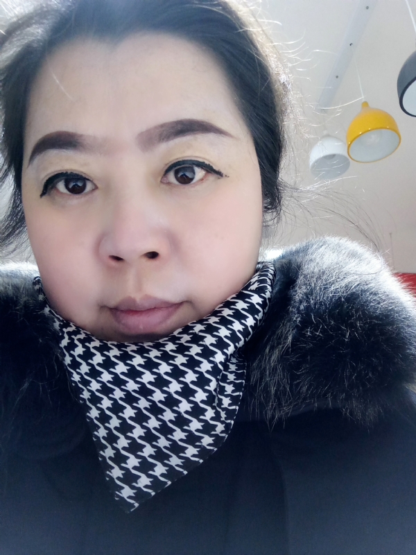 余猪猪的第一张照片--淄博相亲服务中心