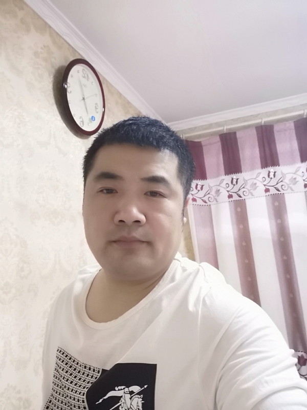 爱你的眼睛的第一张照片--淄博相亲服务中心