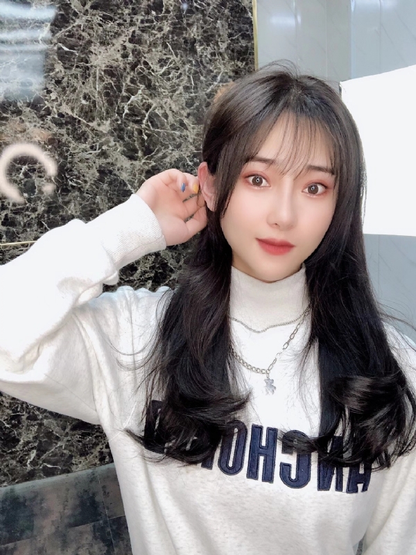 思思的第一张照片--淄博相亲服务中心