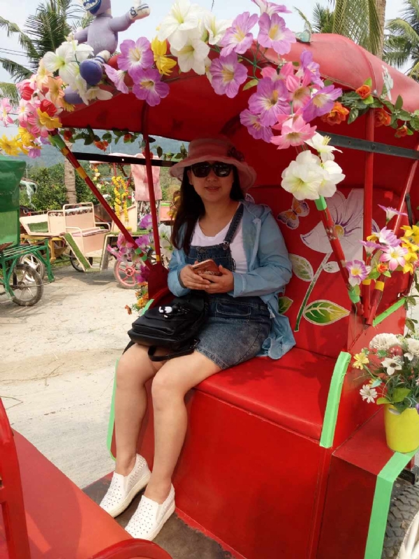 雨纷纷的第一张照片--淄博相亲服务中心