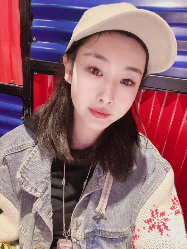 玲珑的第一张照片--淄博相亲服务中心