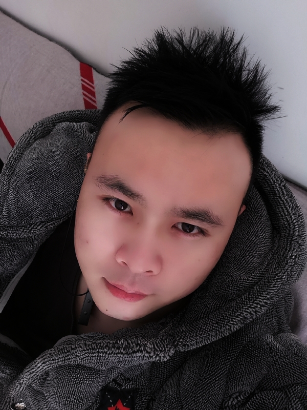 明明的第一张照片--淄博相亲服务中心