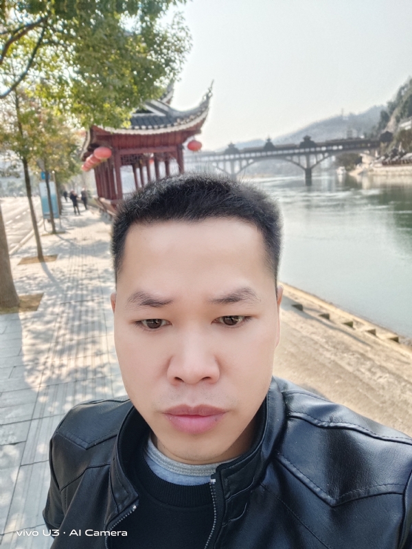 啊锦的第二张照片--淄博相亲服务中心