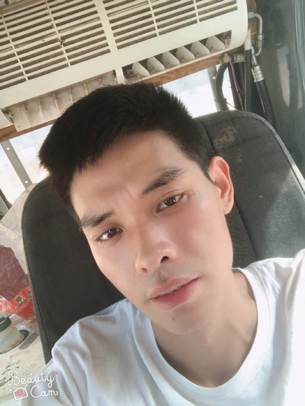 小董的第一张照片--淄博相亲服务中心