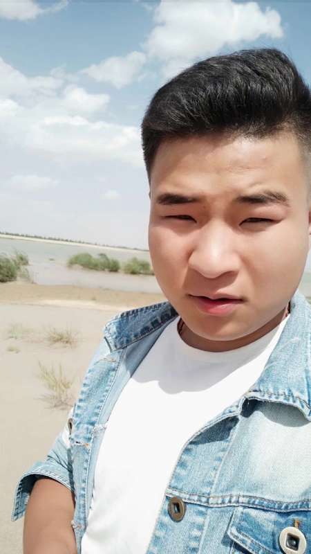 王强的第一张照片--淄博相亲服务中心