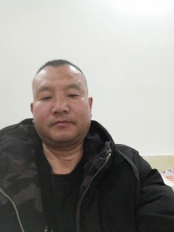 肖小江的第一张照片--淄博相亲服务中心