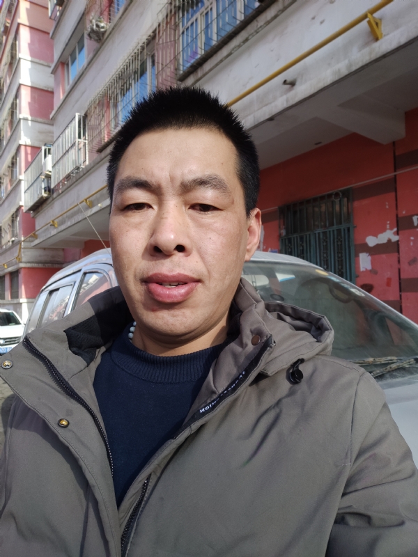 华哥的第一张照片--淄博相亲服务中心